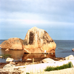 Kirsten K&ouml;tter, Malerei vor Ort / Painting Site specific: 59° N / 26° O (Serie: NordNordOst), K&auml;smu, 06.07.2003, ca. 14.00 - 16.00, Aquarell / Water Colours, 30 &times; 40 cm, Foto, Video