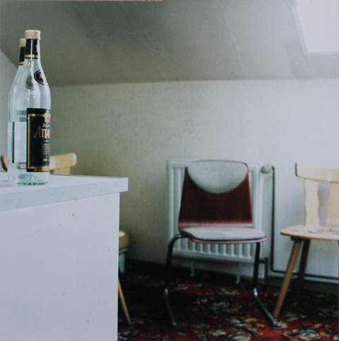 Bar, 2002, photography, 25 × 25 cm,
  photo series Jugendherberge Veckerhagen (Kirsten Kötter)