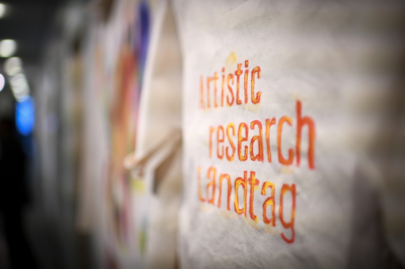 Kirsten Kötter: Artistic research Landtag. In: Bewegte Zeiten, exhibition, Landtag Rheinland-Pfalz,
  Abgeordnetenhaus Mainz, Germany, 04.09.2019 - 10.10.2019, exhibition view, photograph: Landtag Rheinland-Pfalz /
  Andreas Linsenmann